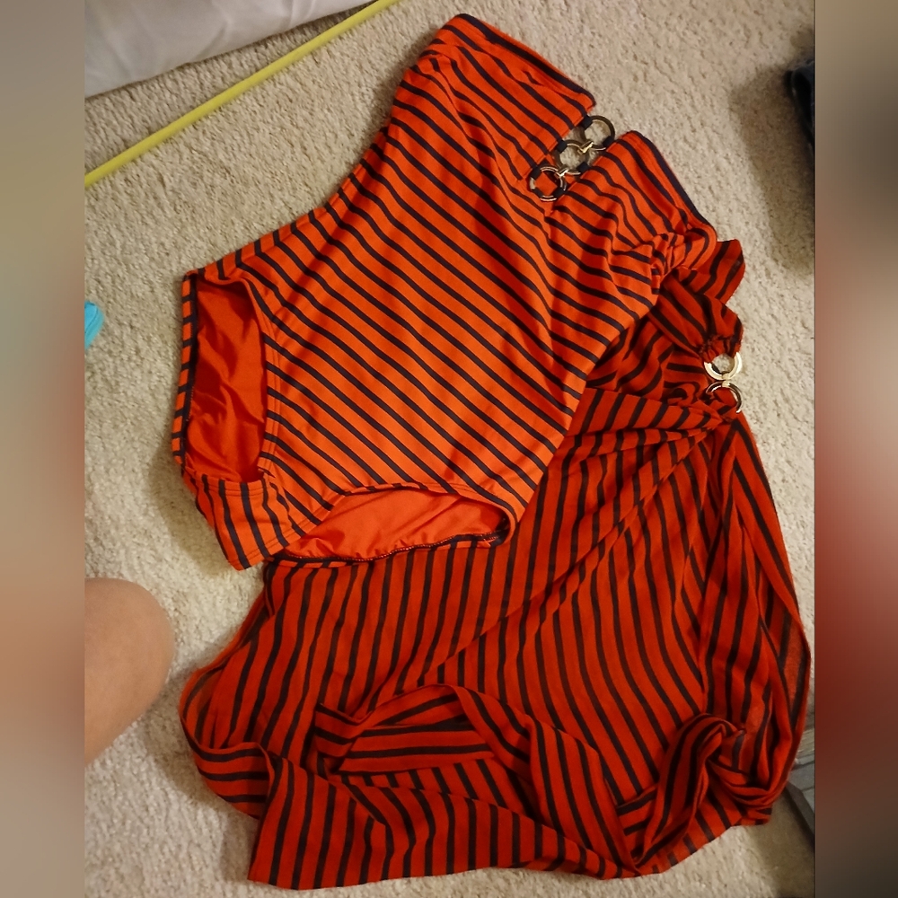 Swimsuit and wrap